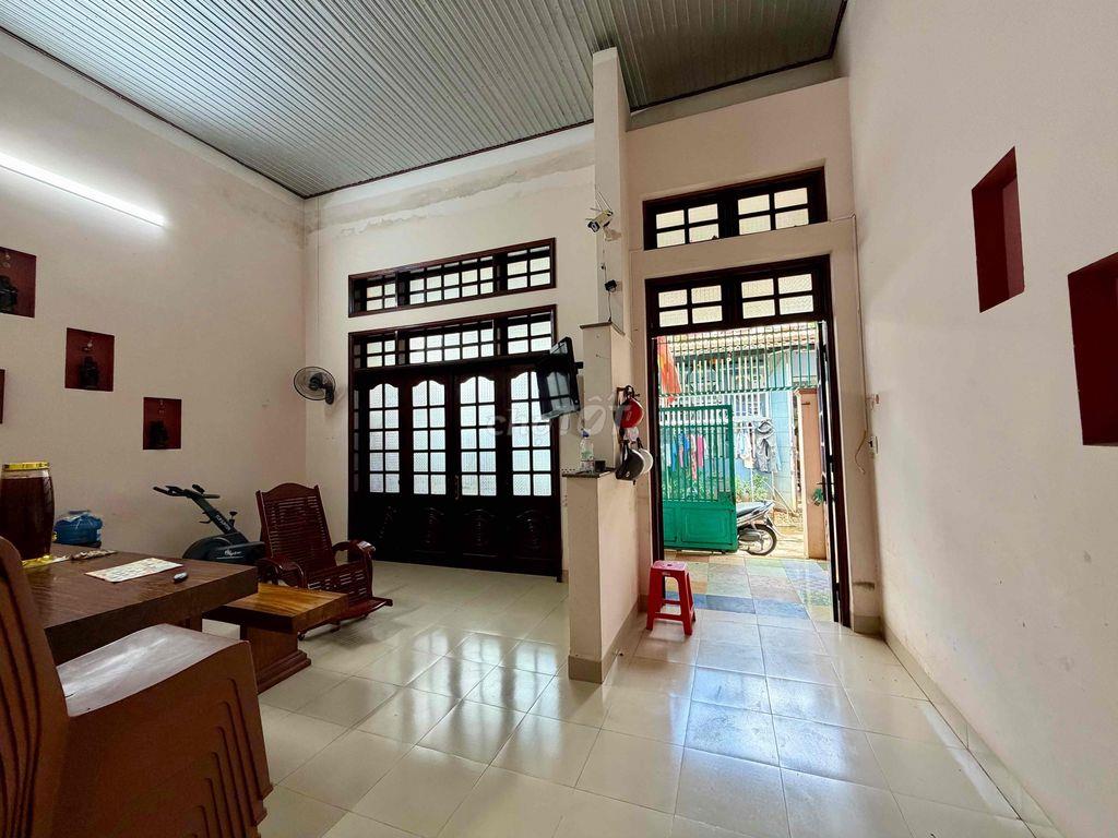 NHÀ HẺM 49 TRƯƠNG ĐĂNG QUẾ NỘI THẤT CƠ BẢN