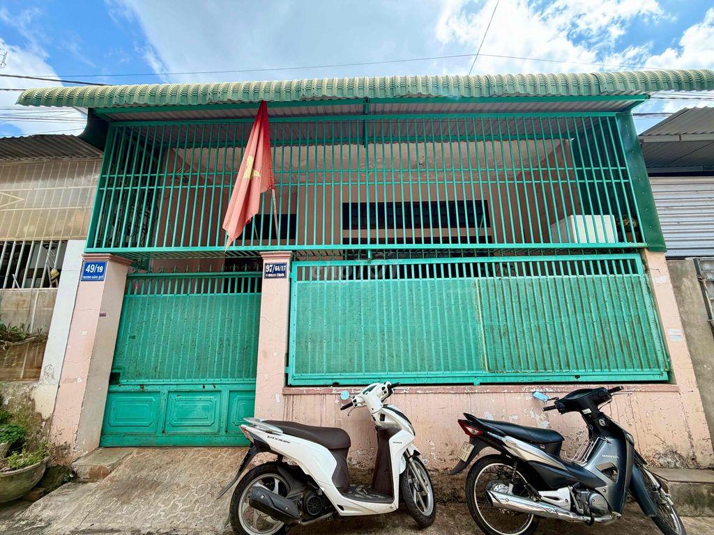 NHÀ HẺM 49 TRƯƠNG ĐĂNG QUẾ NỘI THẤT CƠ BẢN