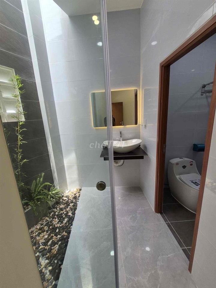 🔥 BÁN NHÀ ĐẸP 2 MẶT TIỀN – NGANG 9,8M – SÂN Ô TÔ – GẦN CHỢ, TRƯỜNG HỌC