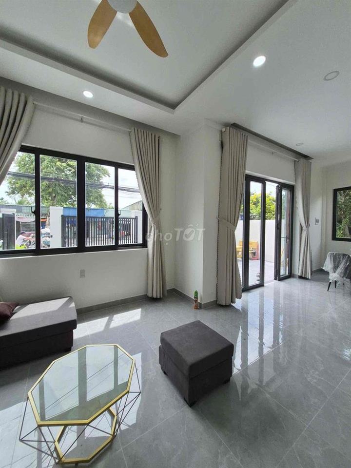 🔥 BÁN NHÀ ĐẸP 2 MẶT TIỀN – NGANG 9,8M – SÂN Ô TÔ – GẦN CHỢ, TRƯỜNG HỌC