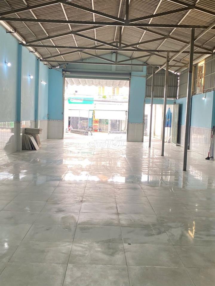 mặt bằng, kho chứa hàng, kinh doanh 320m đầy đủ công năng