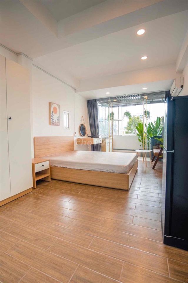 1PN VIEW BANCONG BỜ KÈ ( LÊ VĂN SỸ) - MÁY GIẶT RIÊNG - FULL NỘI THẤT
