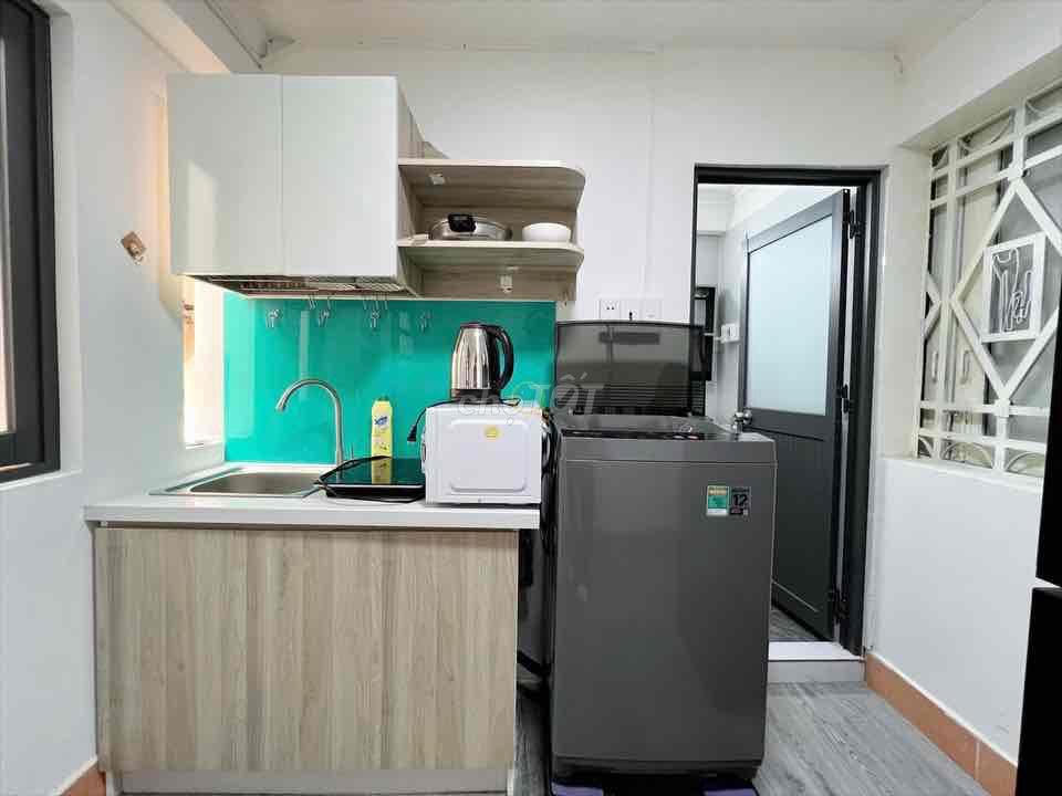 1PN bancong + máy giặt riêng ngay Phan Xích Long