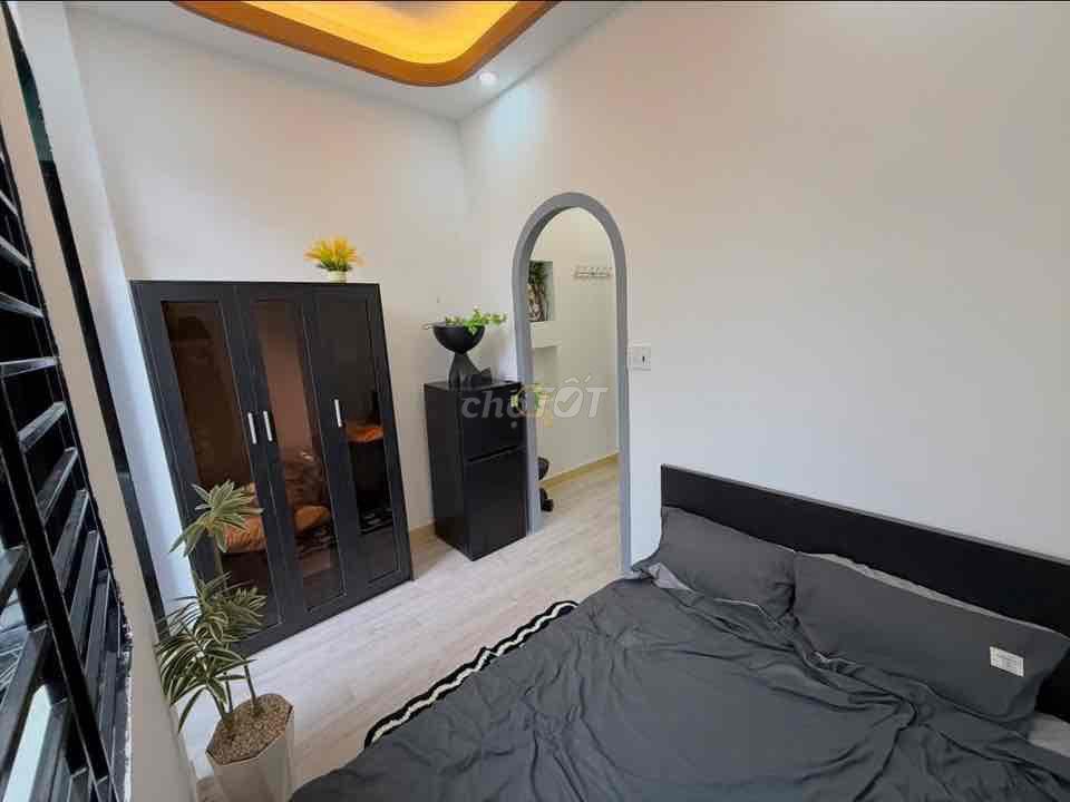 1Pn máy giặt riêng + bancong ngay Phan Đình Phùng