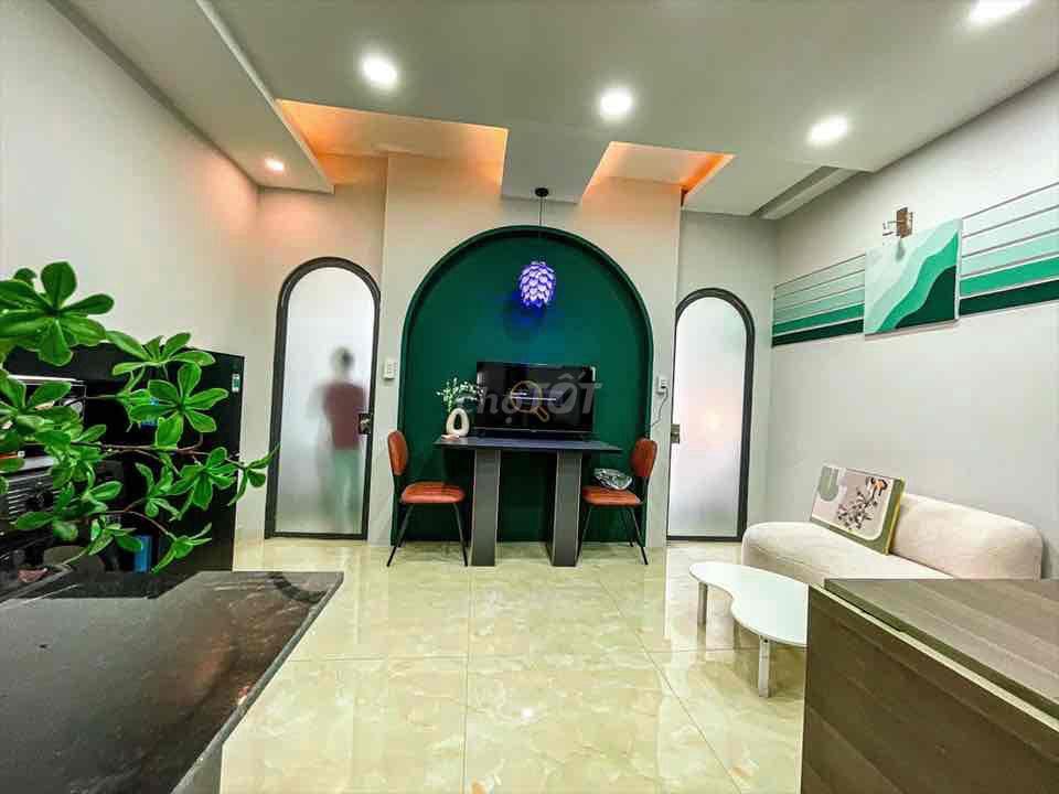 2PN NGUYỄN VĂN TRỖI | PHÒNG KHÁCH RỘNG – BẾP TIỆN NGHI | GẦN Q1