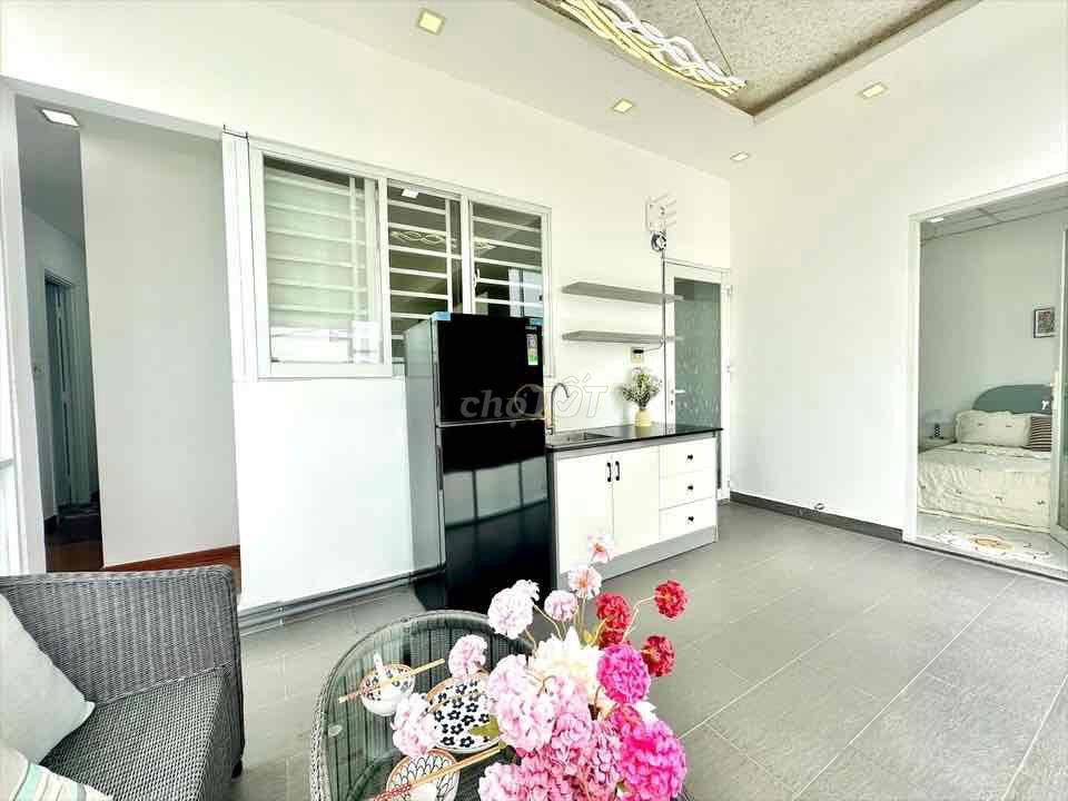 1PN HUỲNH VĂN BÁNH – Ban Công Lớn đón Ánh Sáng,
