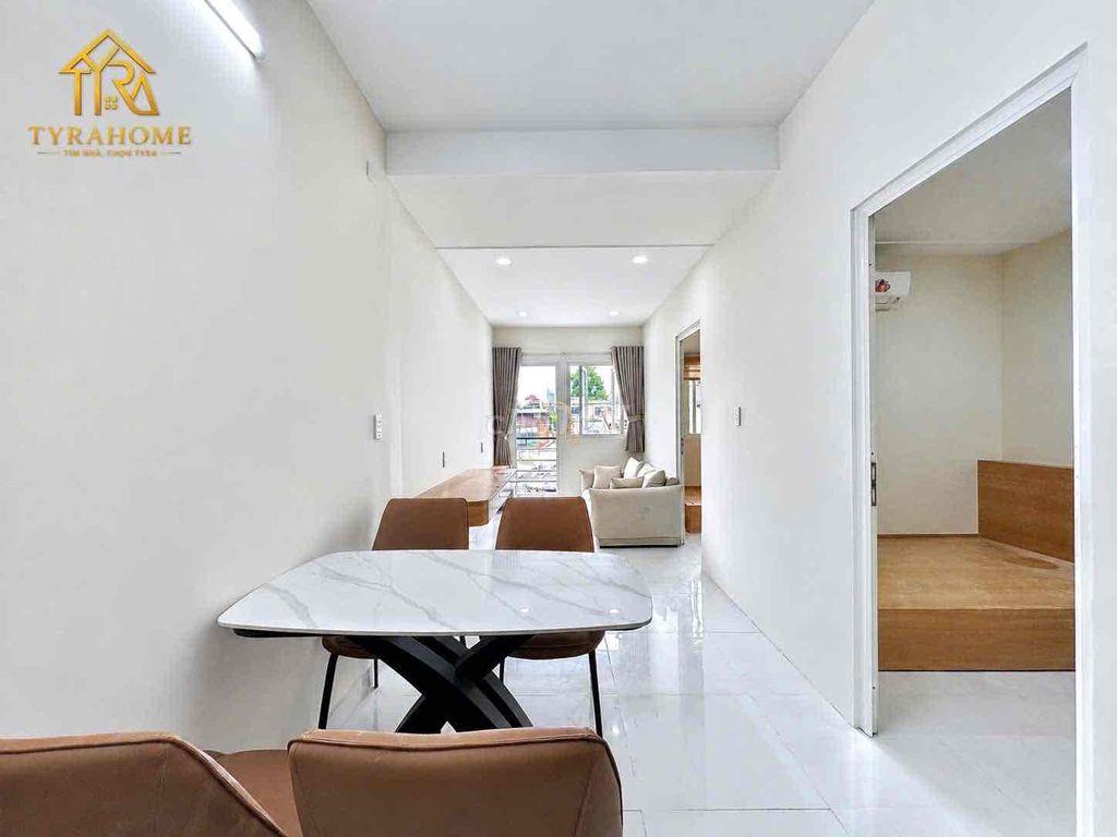 1PN ngay Huỳnh Văn Bánh gần ngã 4 Phú Nhuận, bancong lớn, sofa lớn