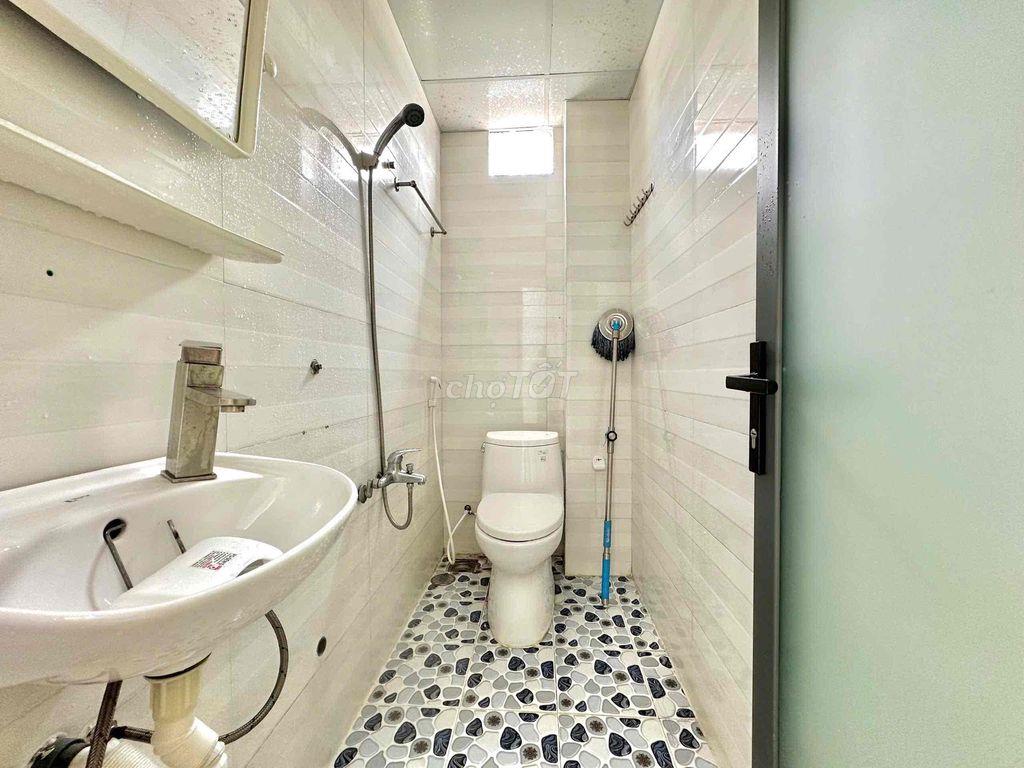 phòng trống cực đẹp ở dương quãng hàm