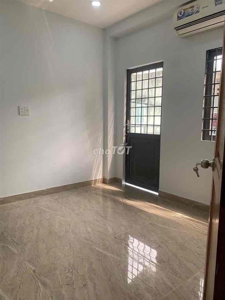Phòng trọ sinh viên 4tr có máy lạnh và nệm