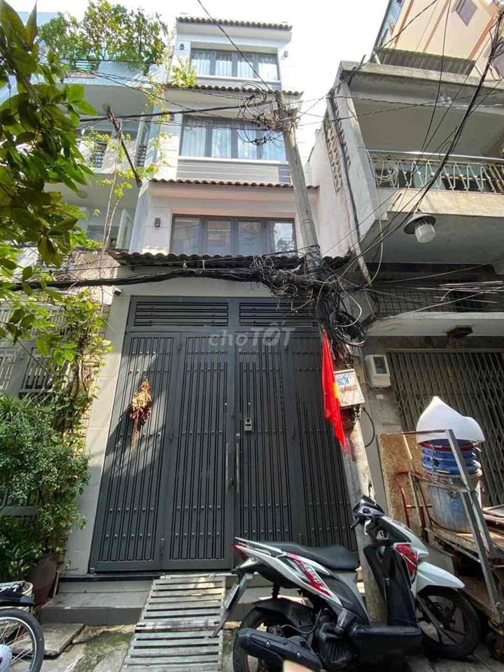 Hồ Thị Kỷ