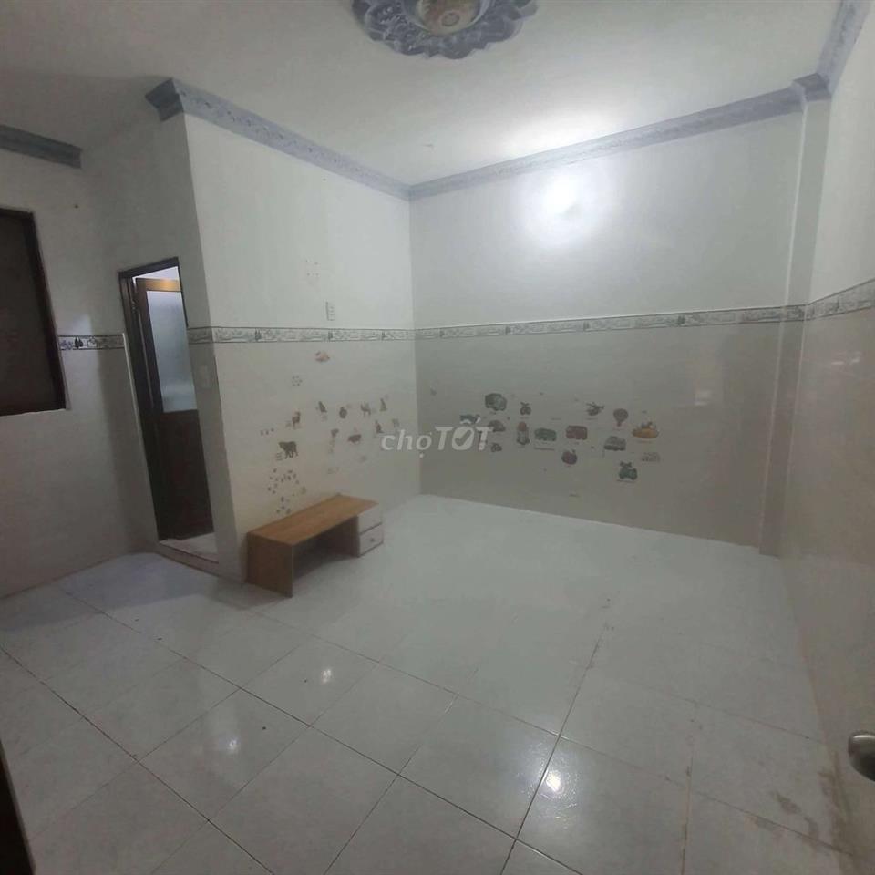 Nhà mới Phân Huy Ích dt 4x15m đúc lững 3pn