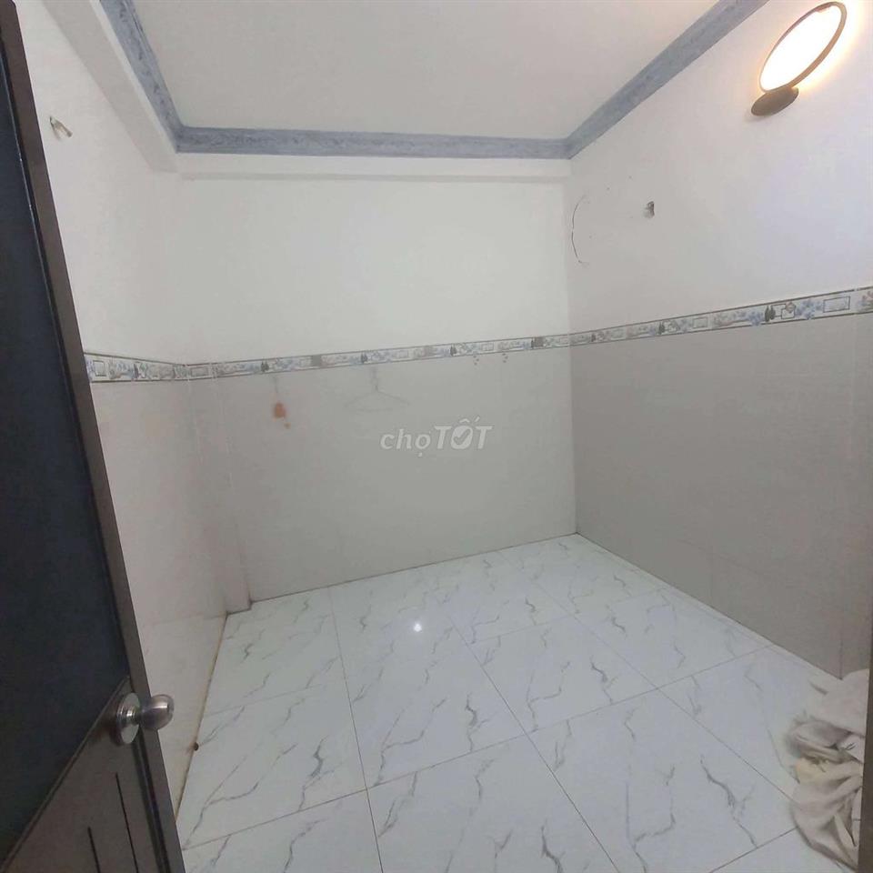Nhà mới Phân Huy Ích dt 4x15m đúc lững 3pn