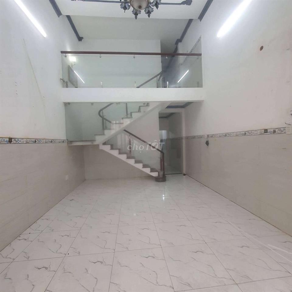Nhà mới Phân Huy Ích dt 4x15m đúc lững 3pn