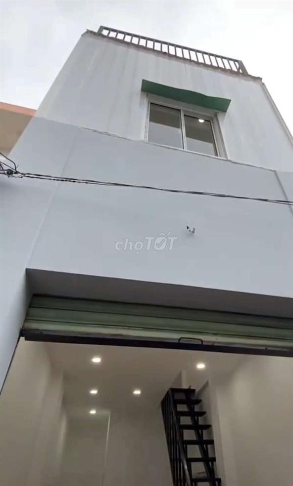 Nhà mới xây dựng gần chợ cây sộp dt 3x6m 1 lầu 1 sân thượng đúc