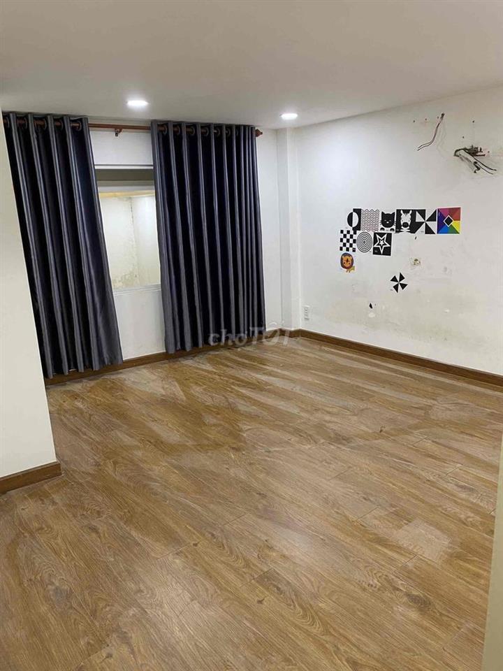 nhà nguyên căn 2 tầng hẻm 116 Thiên Phước, cách ĐH Bách Khoa 700m