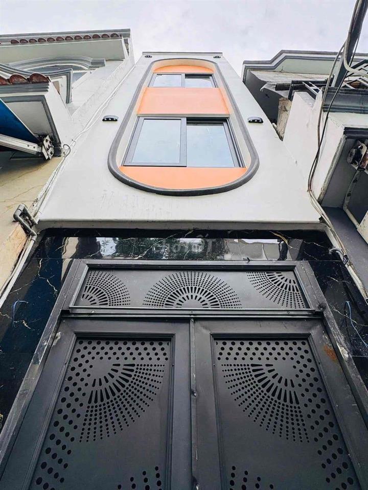 2 TỶ HƠN ĐÃ CÓ NHÀ ĐẸP HẺM XE HƠI - SỔ CHUẨN CHỈNH