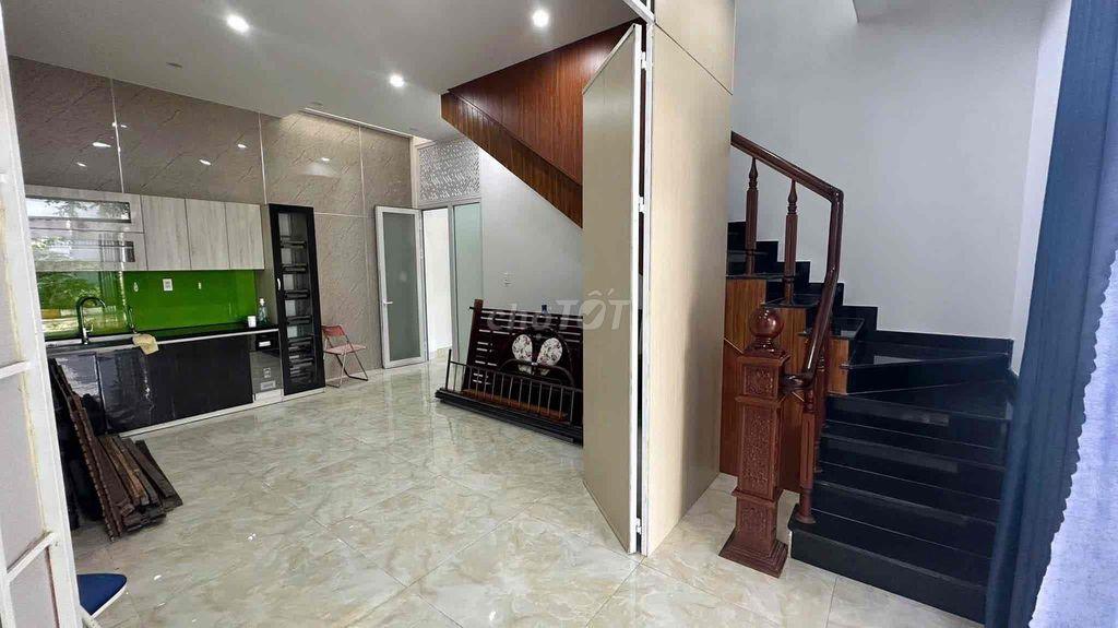 🔥 CHỦ NGỘP – HẠ GIÁ CÒN 10,7 TỶ – BÁN NHANH NHÀ LÔ GÓC NAM HÒA XUÂN! 🔥