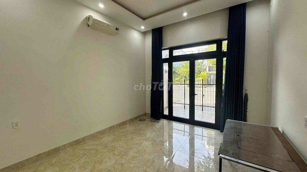 🔥 CHỦ NGỘP – HẠ GIÁ CÒN 10,7 TỶ – BÁN NHANH NHÀ LÔ GÓC NAM HÒA XUÂN! 🔥