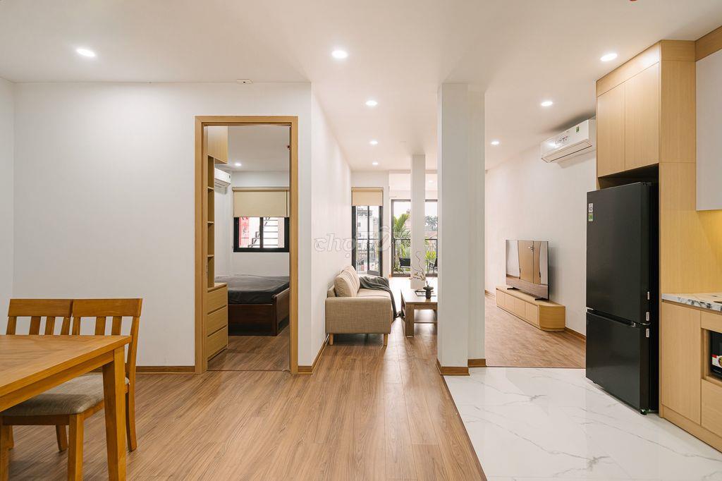 Cho thuê CH 3PN 115m2 mặt hồ Bồ Đề, Long Biên | Full nội thất cao cấp