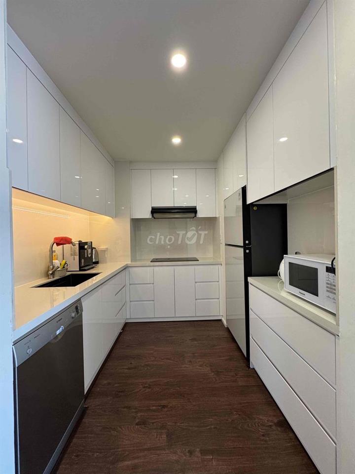 cho thuê căn góc 2pn Hiyori Tower view cầu rồng, sơn trà, Đà Nẵng