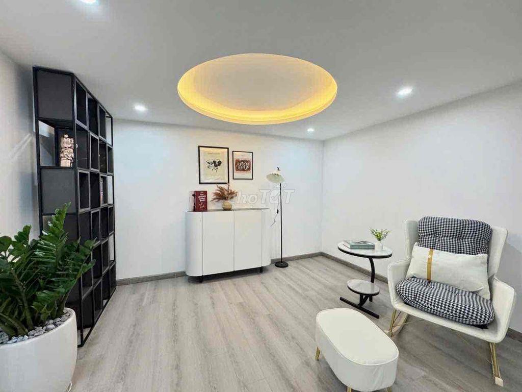 Cho thuê nhà 3 tầng Full nội thất kiệt 4m Hoàng Diệu, Trung tâm Tp ĐN