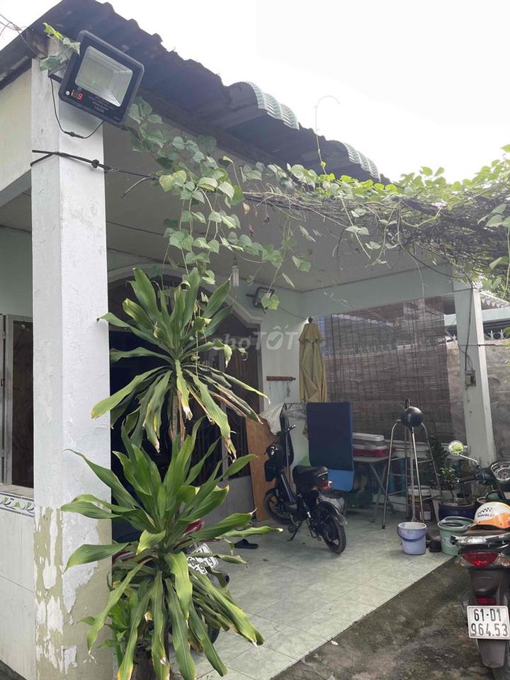 nhà cấp 4- đất 121 m thỏi cư 100%