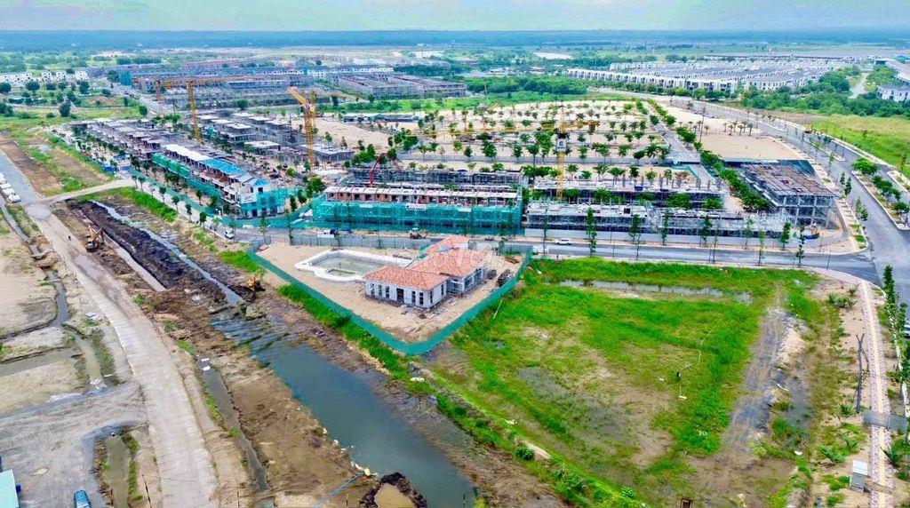 CĂN KẾ GÓC ĐÔNG NAM IZUMI CITY - KHÔNG CẦN VAY NGÂN HÀNG