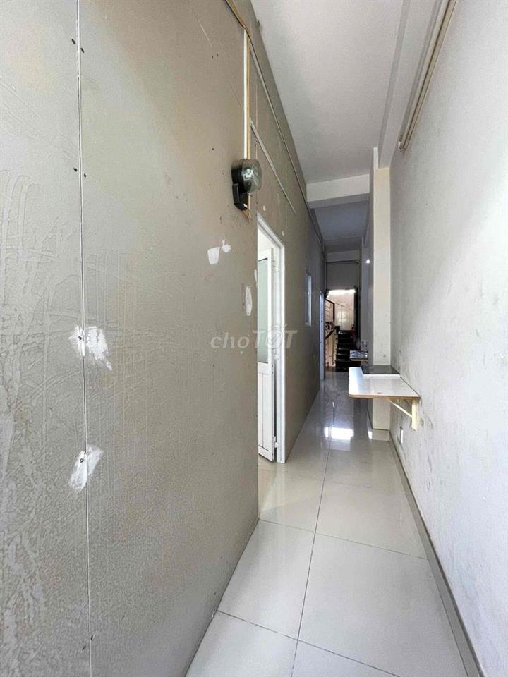 2 phòng ngủ 7tr5  sẵn 2 máy lạnh, ban công cửa sổ thoáng, mỗi phòng