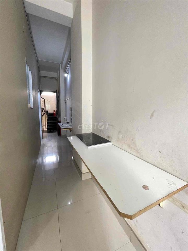 2 phòng ngủ 7tr5  sẵn 2 máy lạnh, ban công cửa sổ thoáng, mỗi phòng