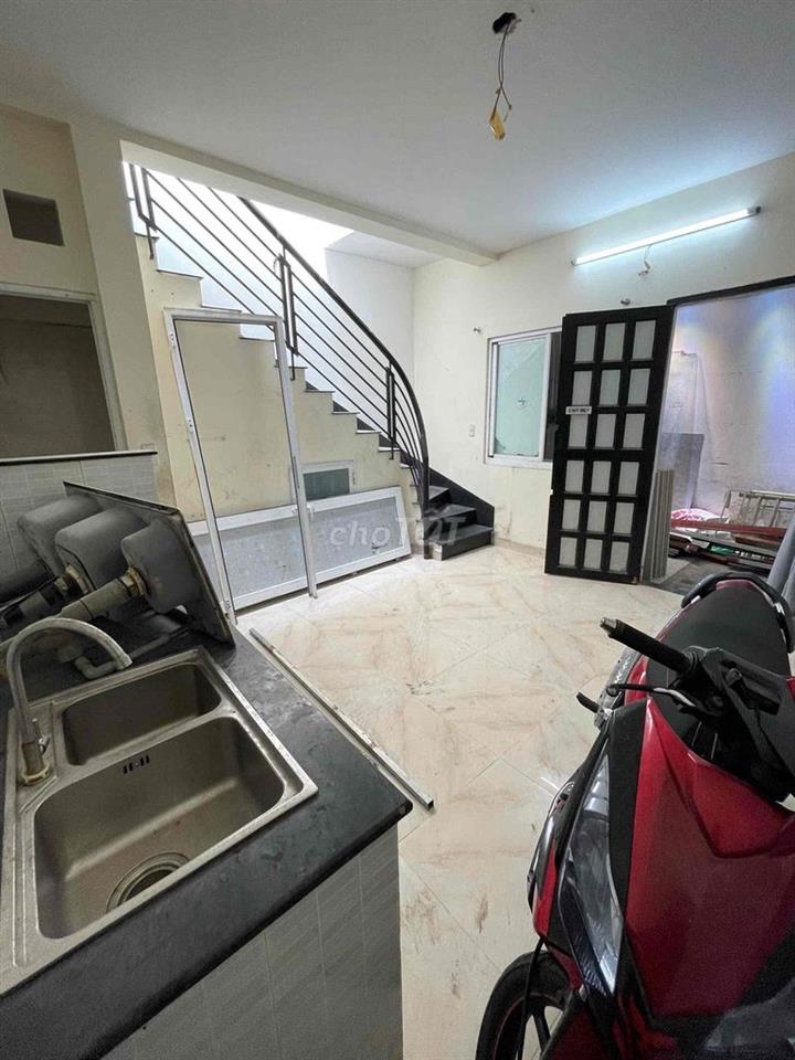 cho thuê phòng dạng nhà nguyên căn 1 trệt - 1 lầu - 2 phòng ngủ 2 WC