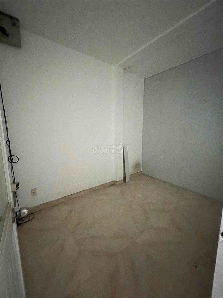 cho thuê phòng dạng nhà nguyên căn 1 trệt - 1 lầu - 2 phòng ngủ 2 WC