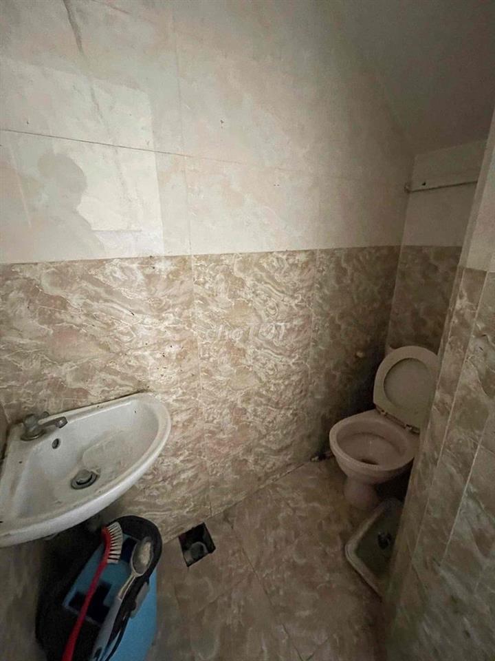 cho thuê phòng dạng nhà nguyên căn 1 trệt - 1 lầu - 2 phòng ngủ 2 WC