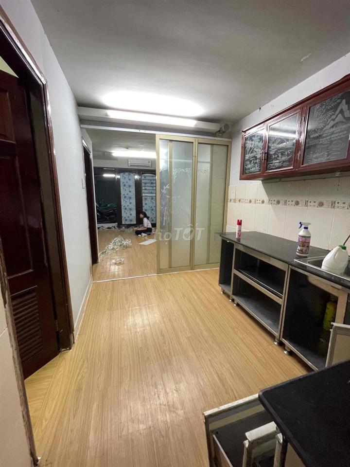 phòng cho thuê ở trệt chỉ tính điện, nước + tách bếp phù hợp ở 3 người