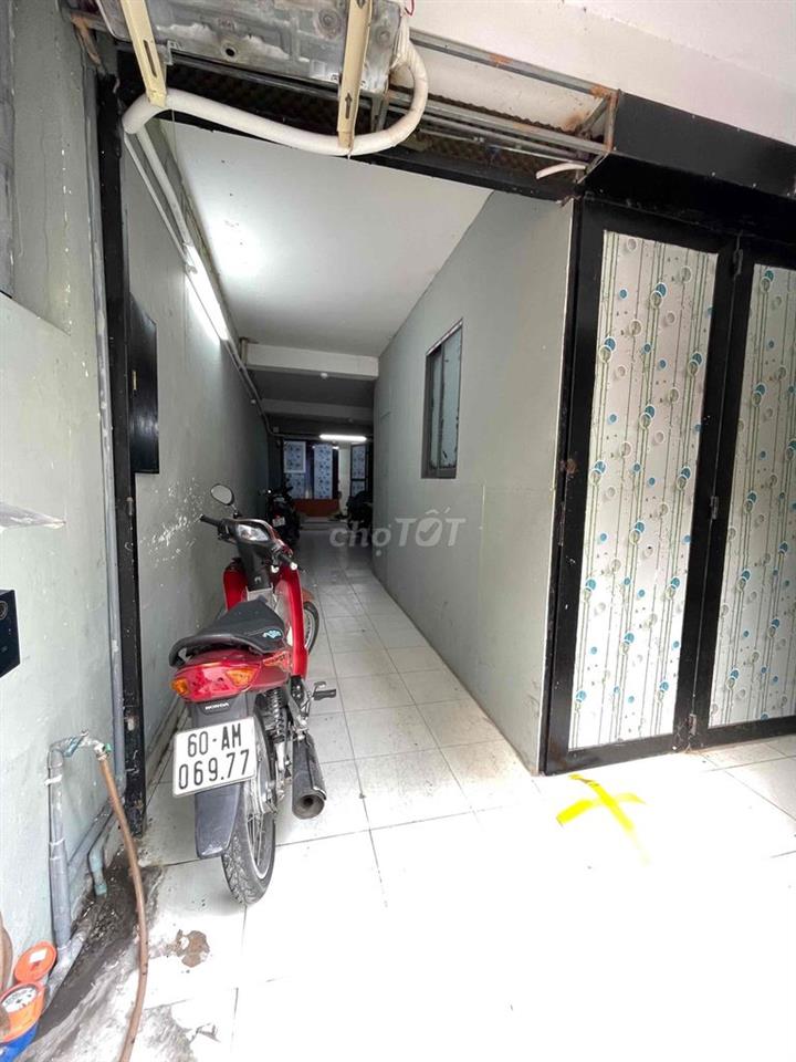 phòng cho thuê ở trệt chỉ tính điện, nước + tách bếp phù hợp ở 3 người