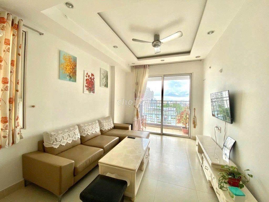 Central Plaza-Ban công, Nội thất cao cấp, 80m2 ,2PN Giá thuê 13.5 tr