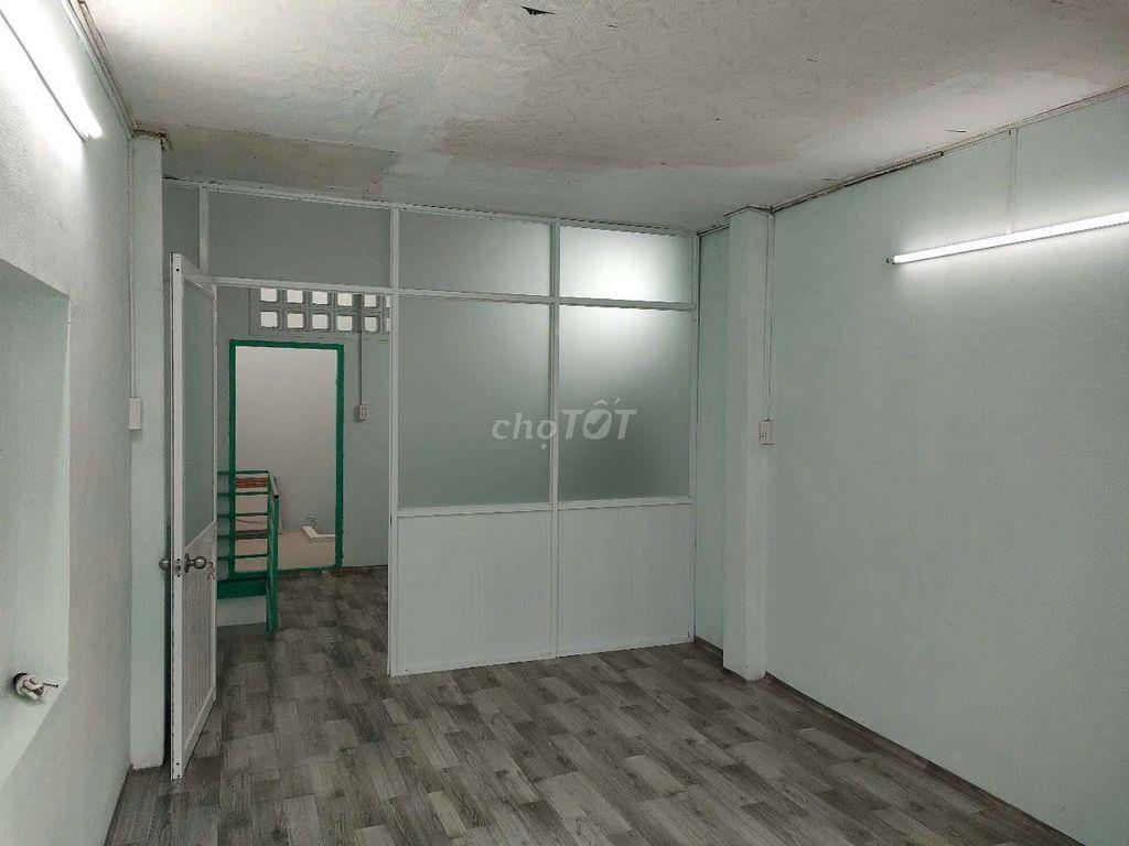 Cho thuê nhà chính chủ mặt tiền 146 Lê Thị Bạch Cát, quận 11
