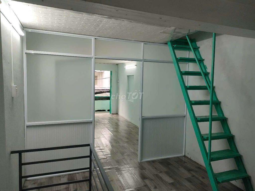 Cho thuê nhà chính chủ mặt tiền 146 Lê Thị Bạch Cát, quận 11