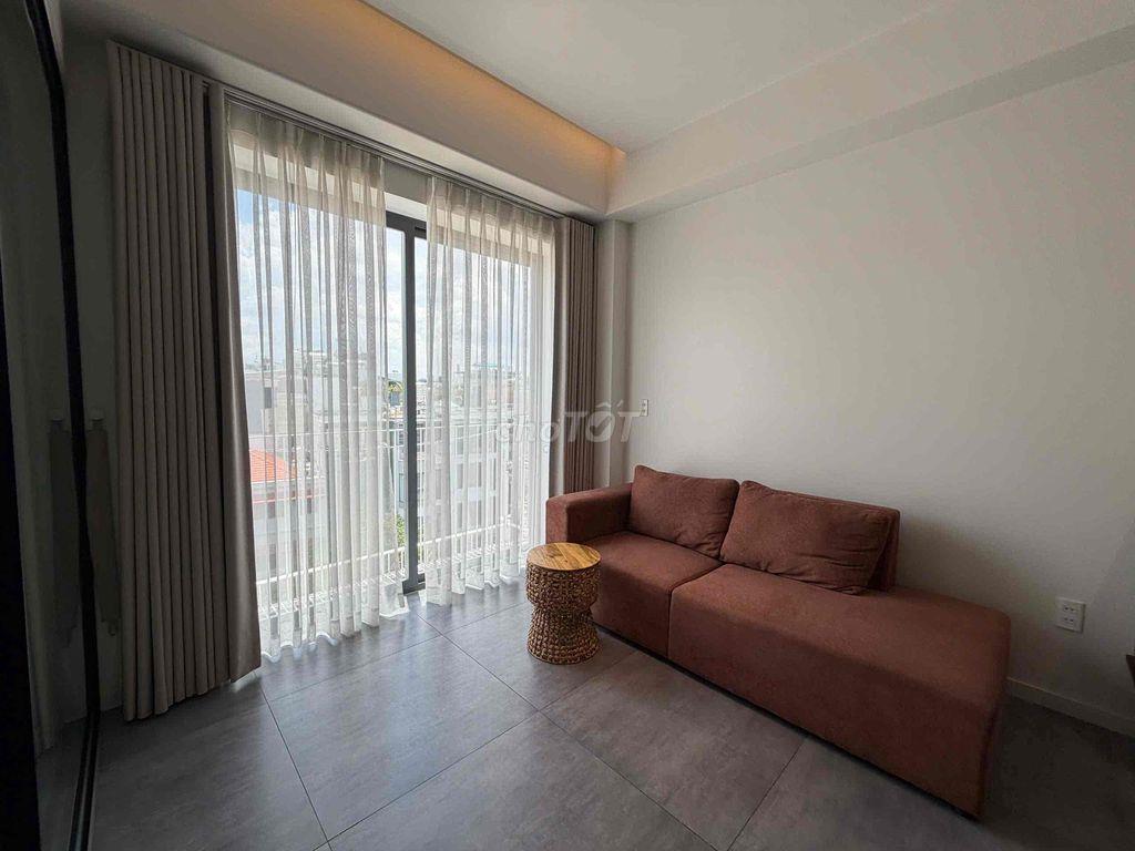 Căn Hộ Dịch Vụ Mới 100%,Full Nội Thất,Gần Vòng Xoay,Vincom,Viettel