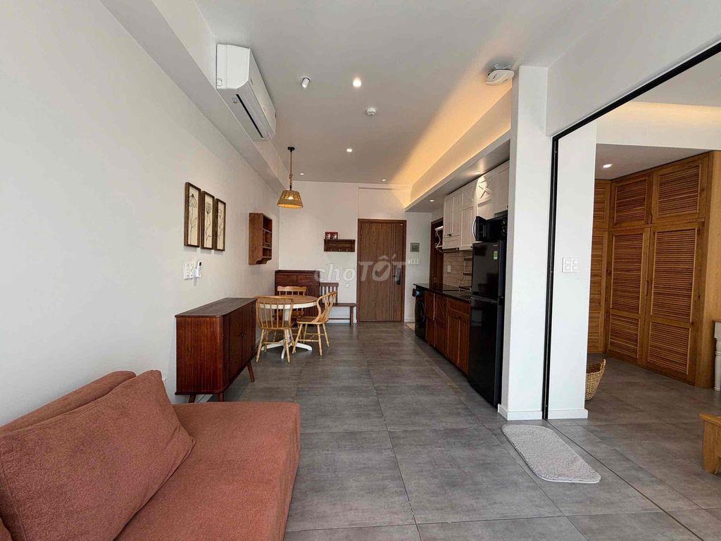Căn Hộ Dịch Vụ Mới 100%,Full Nội Thất,Gần Vòng Xoay,Vincom,Viettel