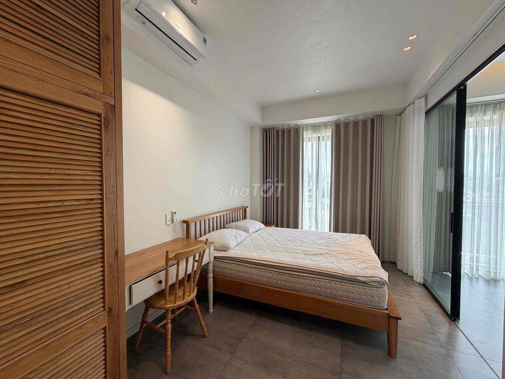 Căn Hộ Dịch Vụ Mới 100%,Full Nội Thất,Gần Vòng Xoay,Vincom,Viettel