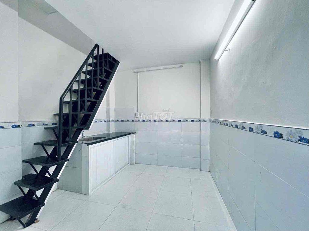 chính chủ bán nhà chợ Lý Thường Kiệt , gần ngã 5 chuồng chó