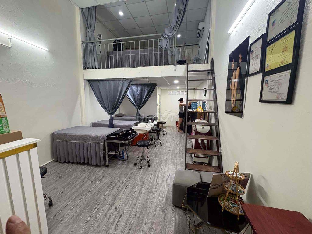 Nhượng lại phòng
