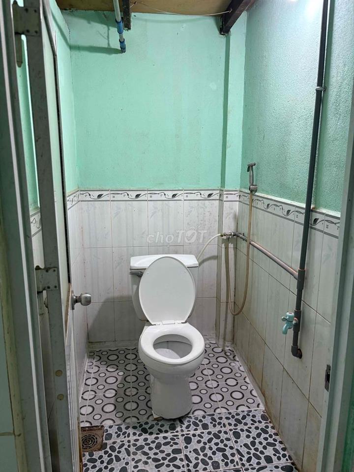 Phòng trọ 27m2 gần trường Cao đẳng Công Thương, Q9 cũ