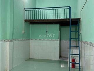 Phòng trọ 27m2 gần trường Cao đẳng Công Thương, Q9 cũ