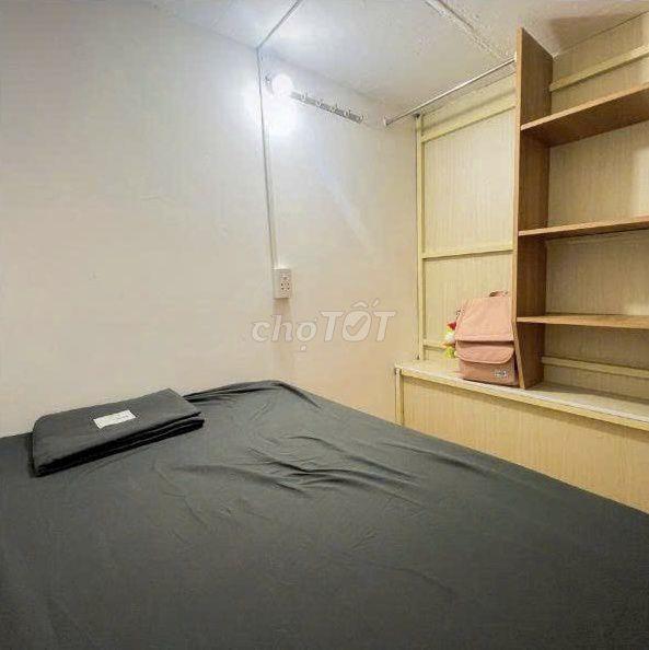 Pass phòng dorm nam siêu rộng ngay quảng trường 2/9