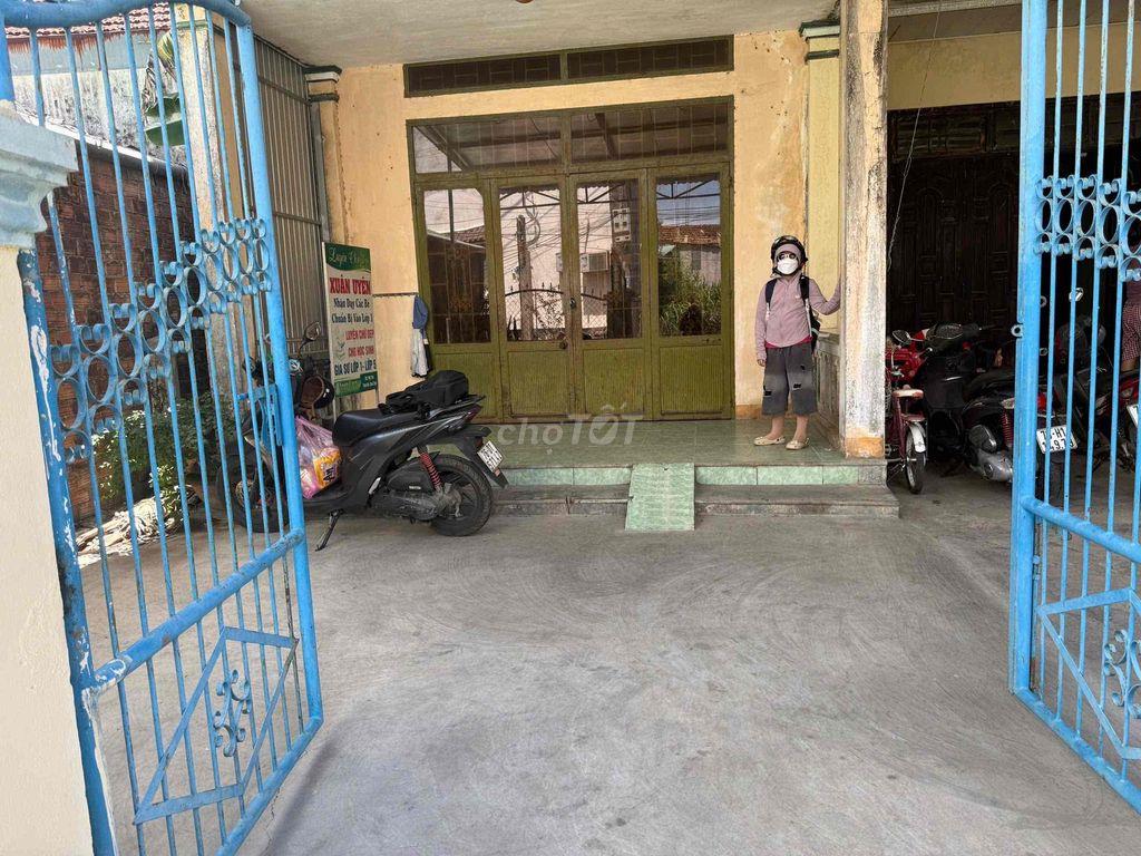cho thuê nhà ở hoặc kinh doanh