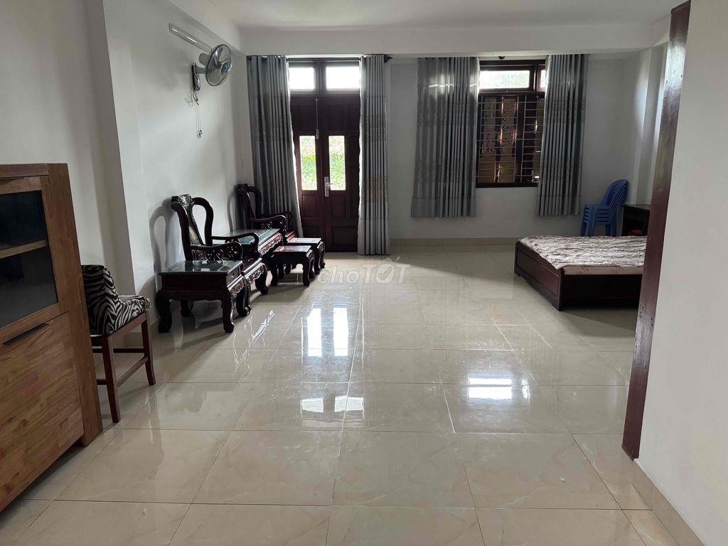 Thuê phòng có ban công KDC Vĩnh Lộc chung chủ