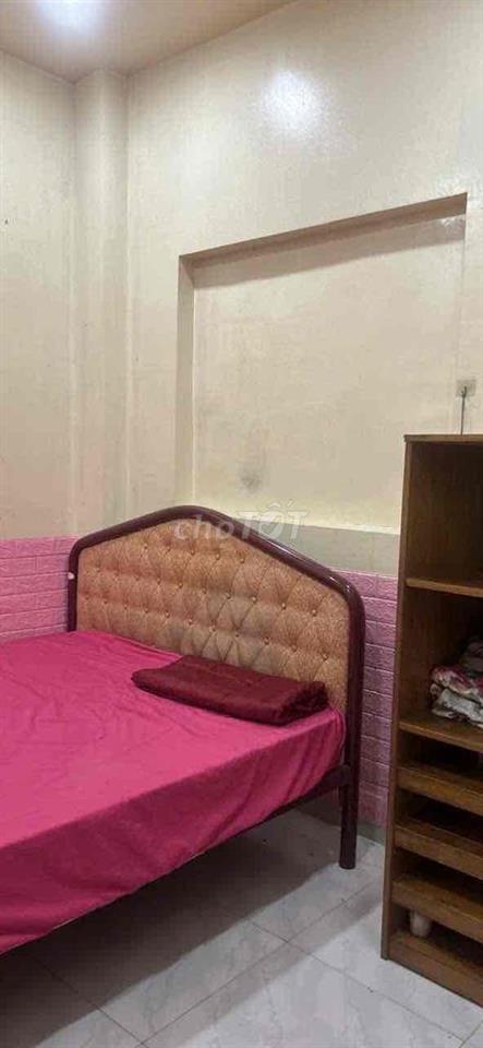 nhà 3phòng ngủ gần chợ Tân Định