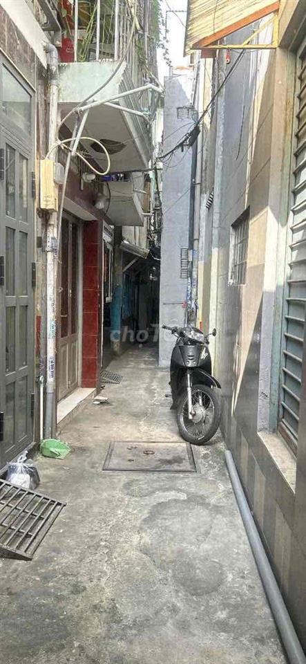 nhà 3phòng ngủ gần chợ Tân Định