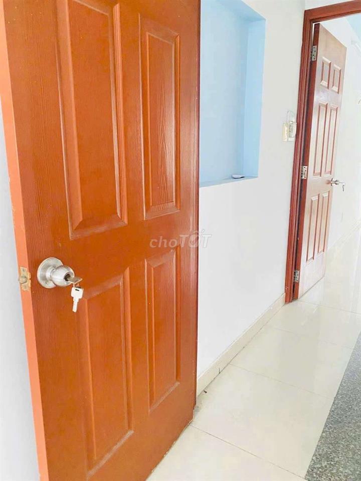 Bán nhà đường Phan Văn hớn